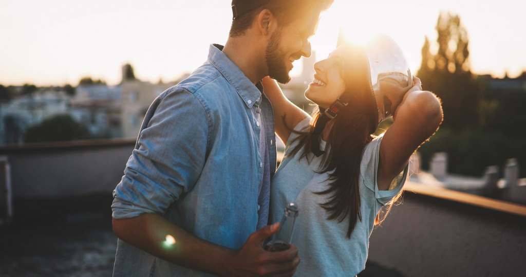 Wohin beim ersten Date Dachterrasse Paar