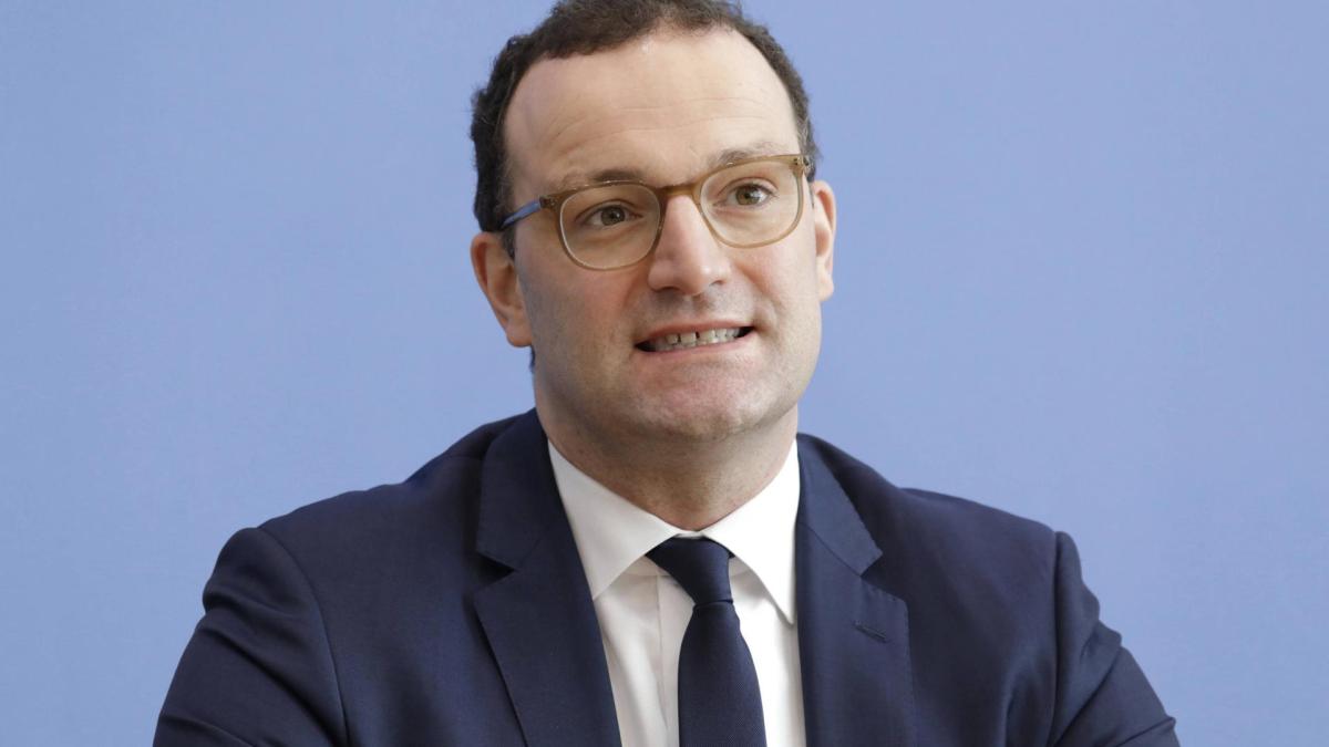 Jens Spahn vergibt neue Regeln für Maskenverweigerer.