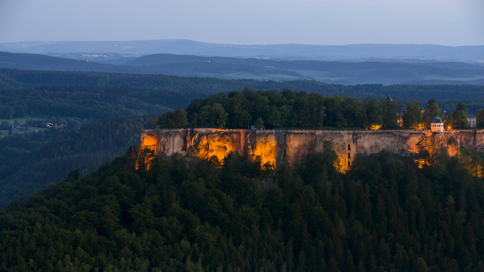 Festung Königstein bei Nacht