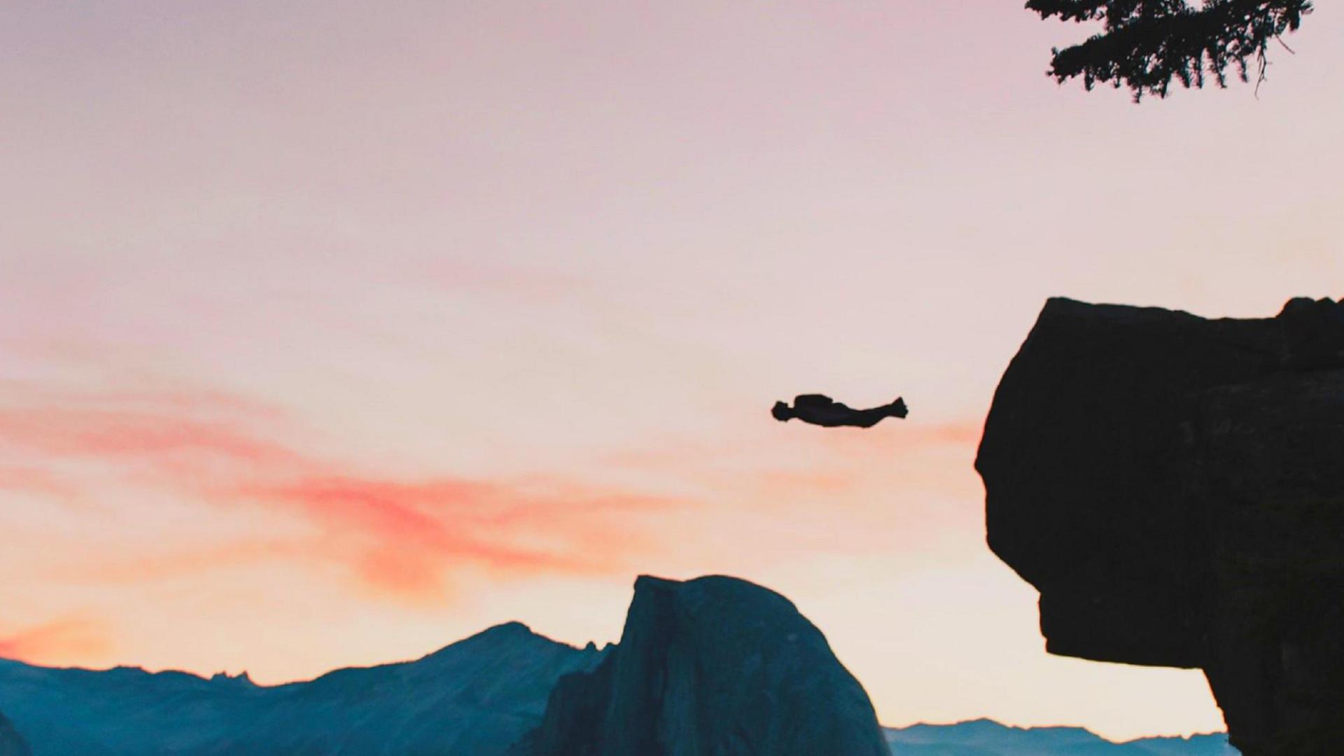 Base-Jumping Sonnenuntergang