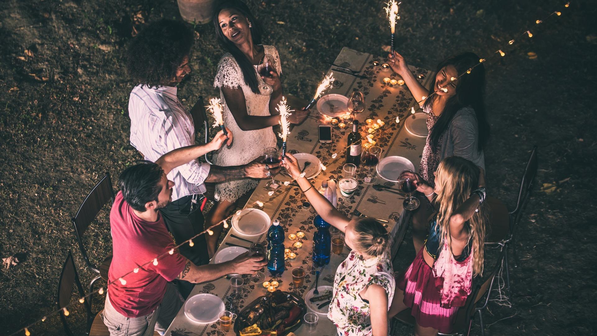 Freunde, Essen, Tisch, Draußen