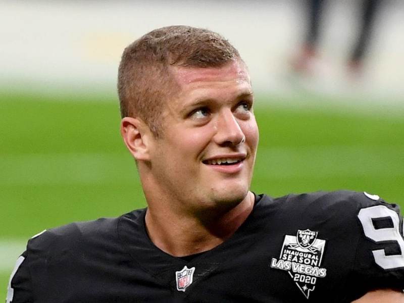 Las-Vegas-Raiders-Star Carl Nassib in einem Spiel. © Ethan Miller/Getty Images