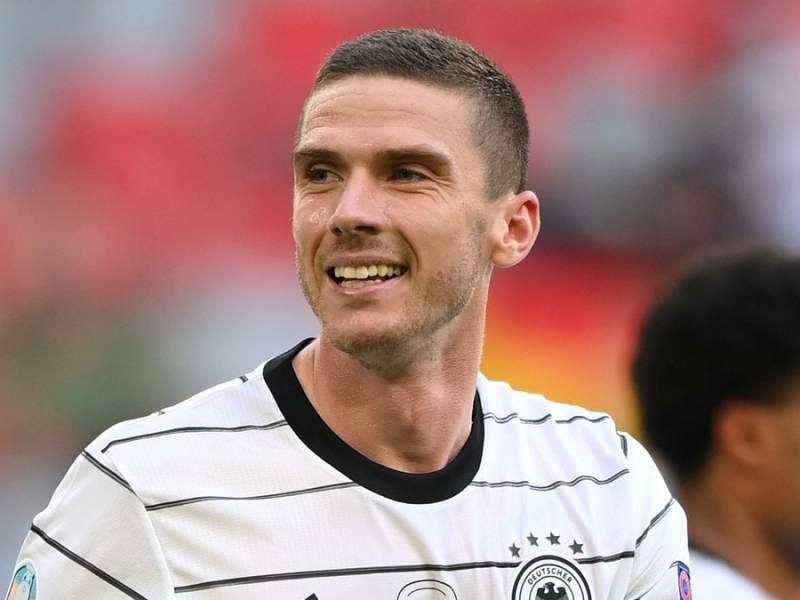 Robin Gosens beweist aktuell als Spieler der deutschen Nationalmannschaft sein fußballerisches Können.. © getty/[EXTRACTED]: Sebastian Widmann - UEFA/UEFA via Getty Images