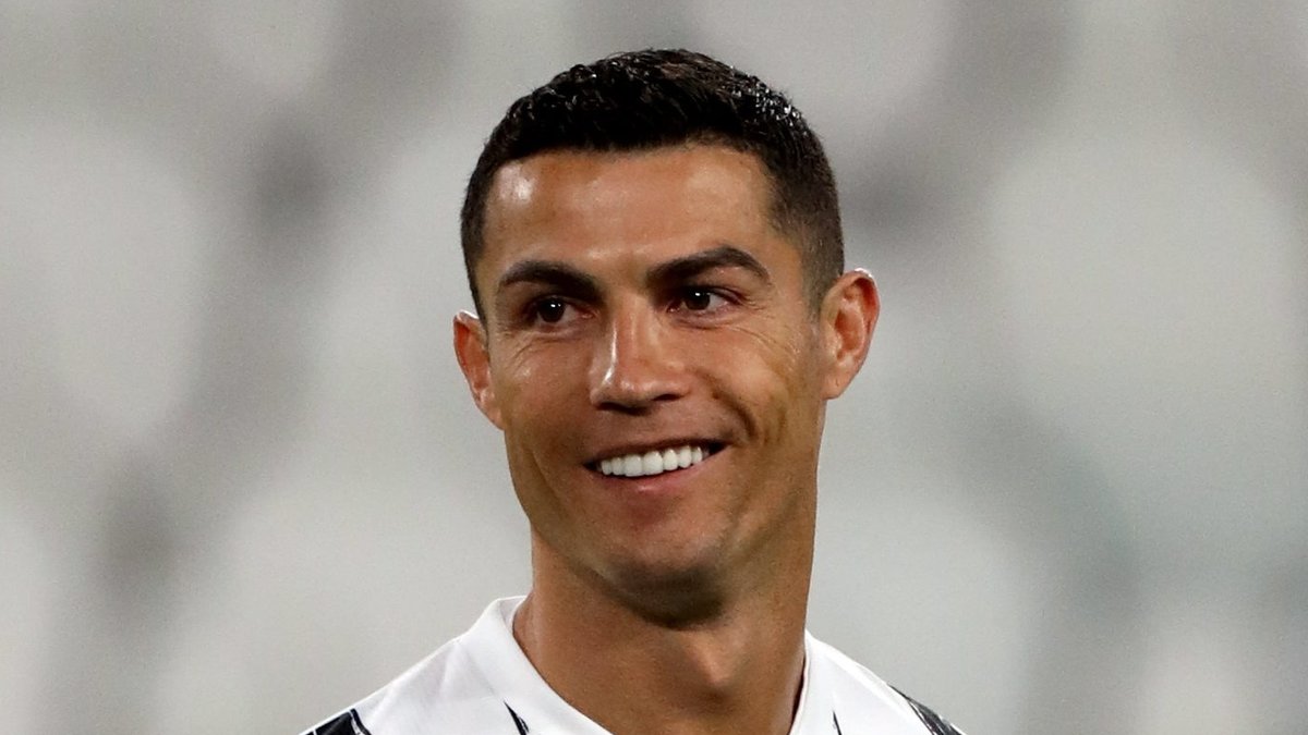 Mit seinen 36 Jahren ist noch lange nicht Schluss: Cristiano Ronaldo feiert einen Erfolg nach dem anderen.. © ph.FAB/Shutterstock