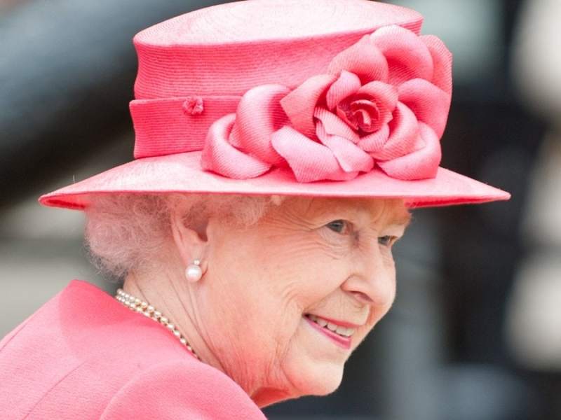 Die Queen überrascht mit einem besonderen Brief auf Instagram.. © Copyright (c) 2012 Shaun Jeffers/Shutterstock.  No use without permission.