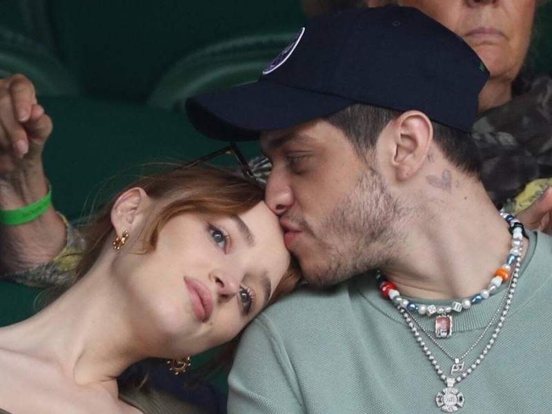 Pete Davidson und Phoebe Dynevor in Wimbledon.. © imago/i Images