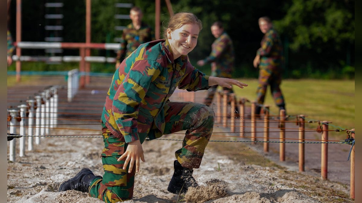 Kronprinzessin Elisabeth von Belgien trainiert an der Königlichen Militärakademie.. © imago/PPE