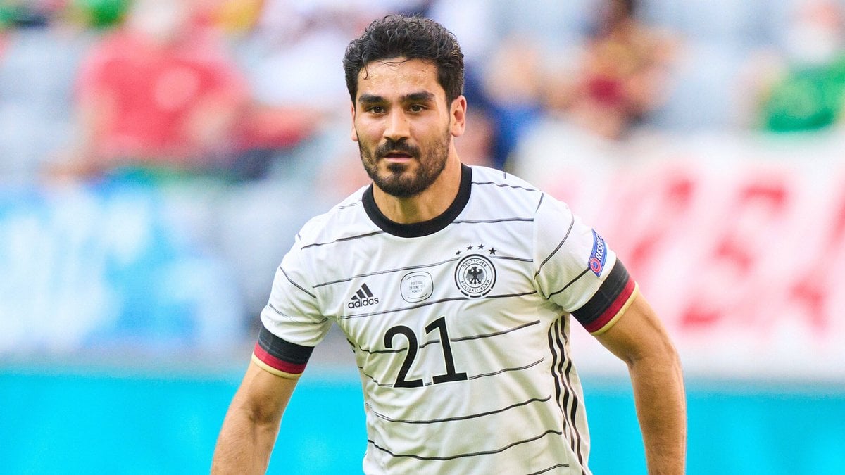 Ilkay Gündogan zeigt sich mit Sara Arfaoui bei Instagram.. © imago images/ActionPictures