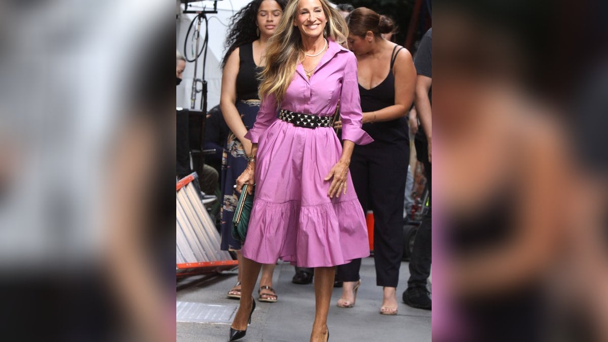 Sarah Jessica Parker beim Dreh von "And Just Like That...". © imago/MediaPunch