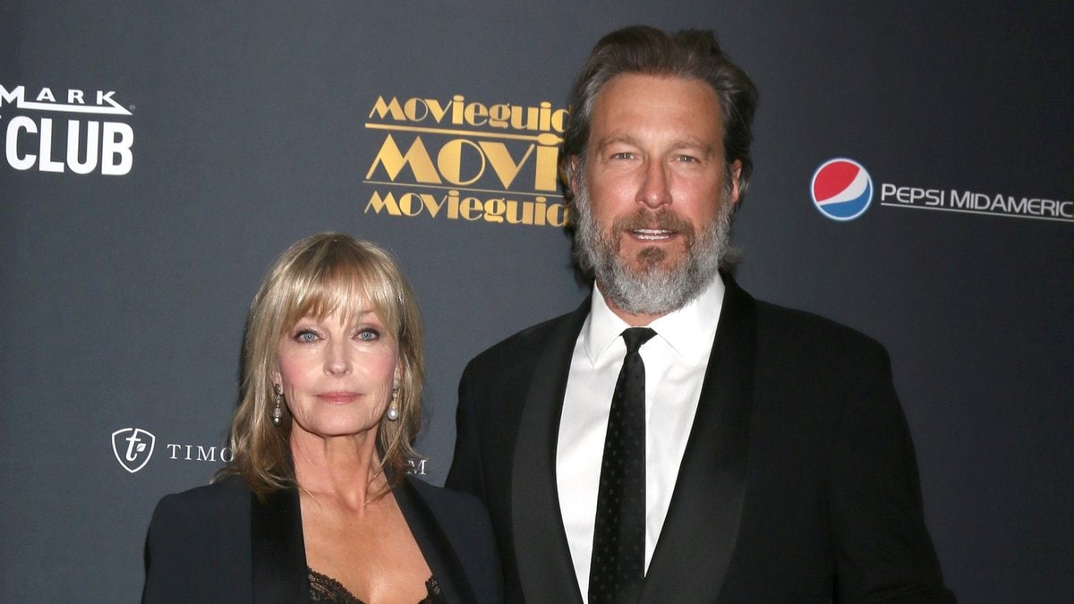 John Corbett und Bo Derek bei einem gemeinsamen Auftritt.. © Kathy Hutchins/Shutterstock.com