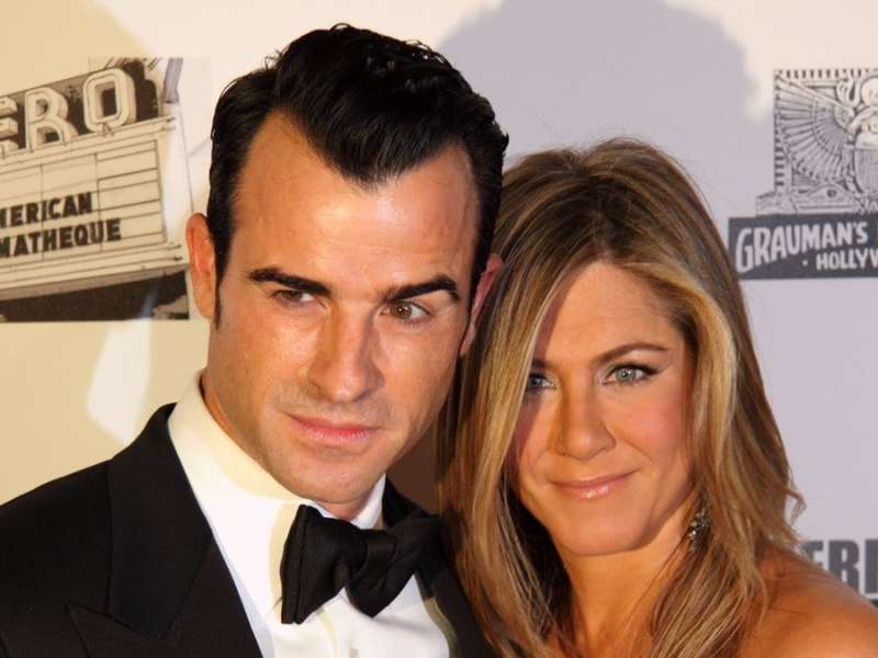 Justin Theroux und Jennifer Aniston 2012 auf dem roten Teppich.. © Serge Rocco/Shutterstock