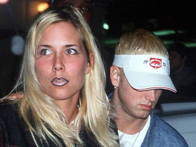 Eminem und seine Ex-Frau Kim im Jahr 2000.. © imago images/ZUMA Press