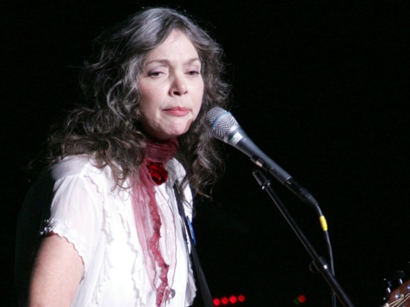 Nanci Griffith ist im Alter von 68 Jahren gestorben.. © getty/KMazur / WireImage for American Civil Liberties Union