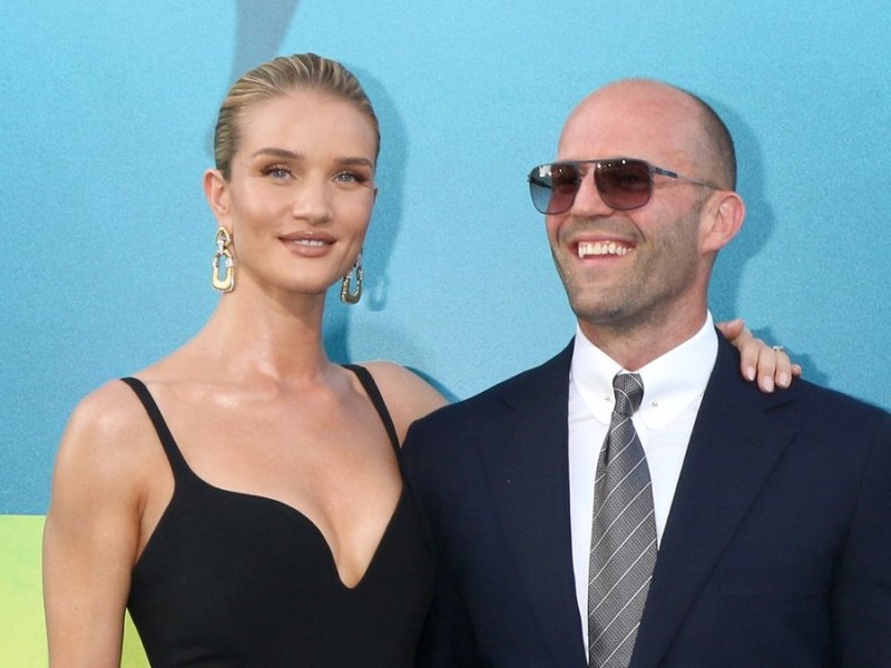 Rosie Huntington-Whiteley und Jason Statham auf einer Filmpremiere in Los Angeles.. © Kathy Hutchins/Shutterstock.com