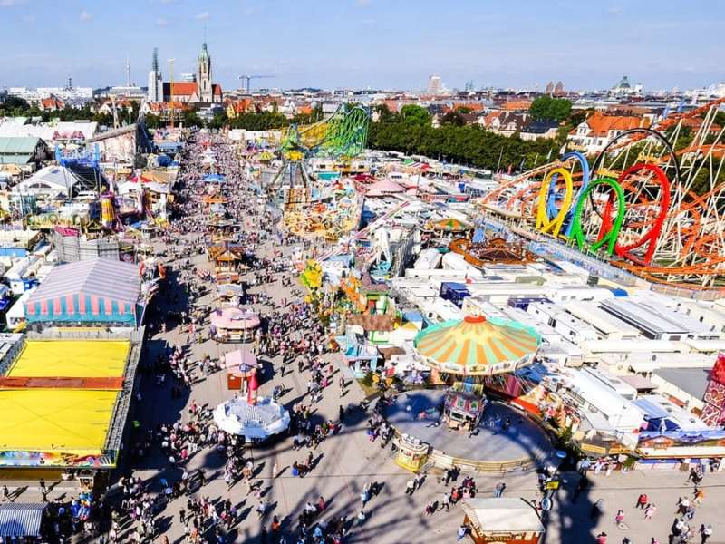 Aufgrund der Corona-Pandemie findet das Münchner Oktoberfest erneut nicht statt.. © FooTToo/Shutterstock.com