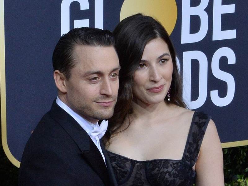 Kieran Culkin und Jazz Charton bei den Golden Globes 2020.. © imago/UPI Photo