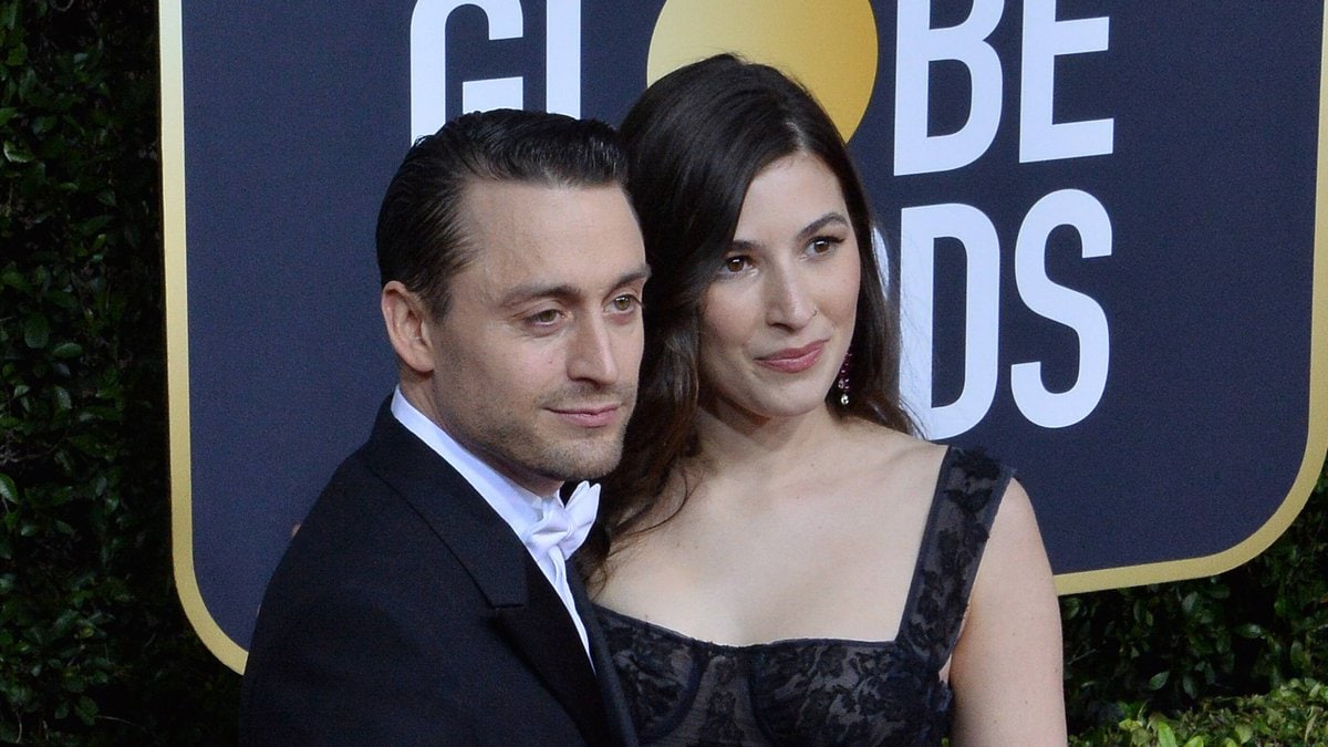 Kieran Culkin und Jazz Charton bei den Golden Globes 2020.. © imago/UPI Photo