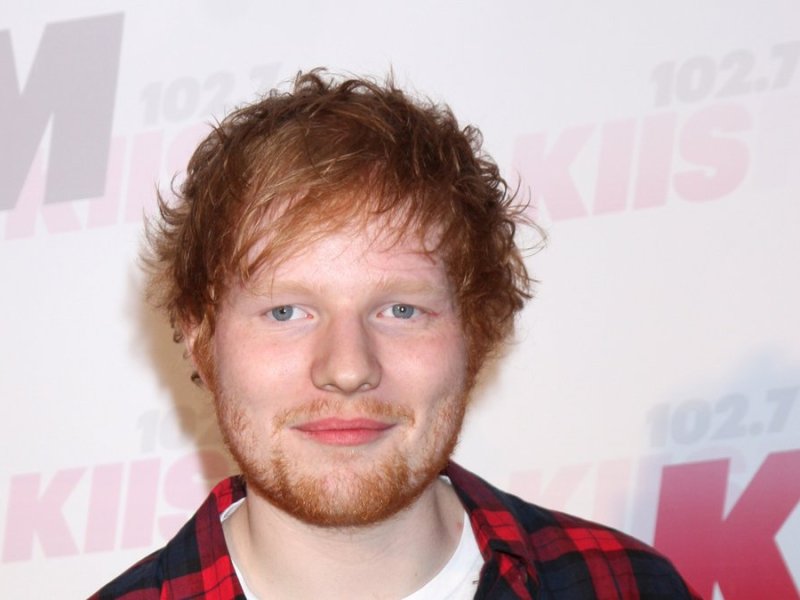 Ed Sheeran hat sich mit dem Coronavirus infiziert.. © Kathy Hutchins / Shutterstock.com