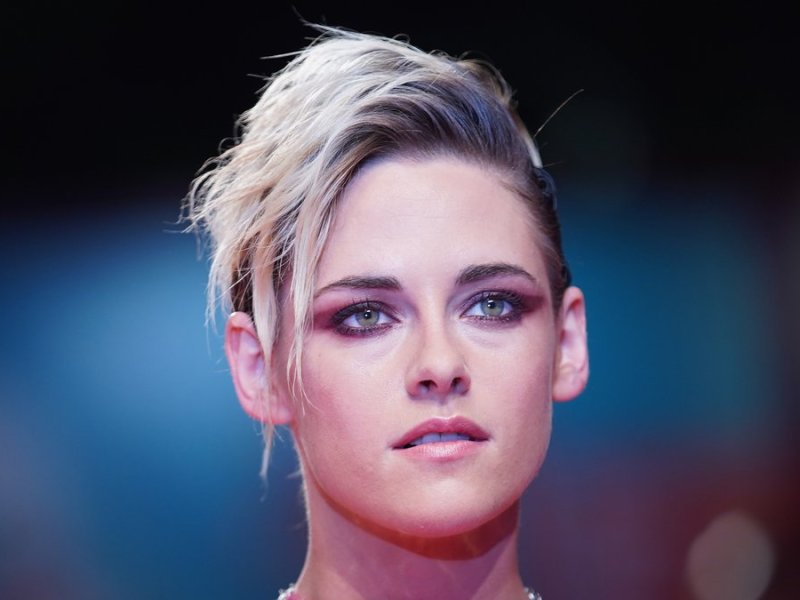 Kristen Stewart blickt auf eine lange Schauspielkarriere zurück.. © Denis Makarenko/Shutterstock.com