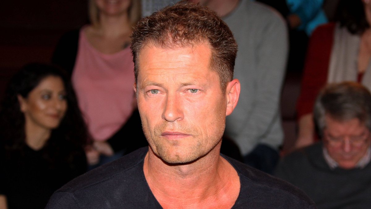 Til Schweiger liegt etwas im Magen.. © imago images/Eventpress