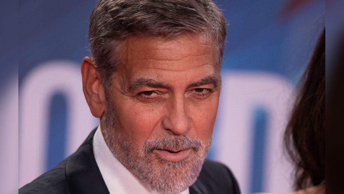 George Clooney bei einem Auftritt in London.. © Landmark Media. pictures@lmkmedia.com. Tel:00 44 20 7033 3830/ImageCollect