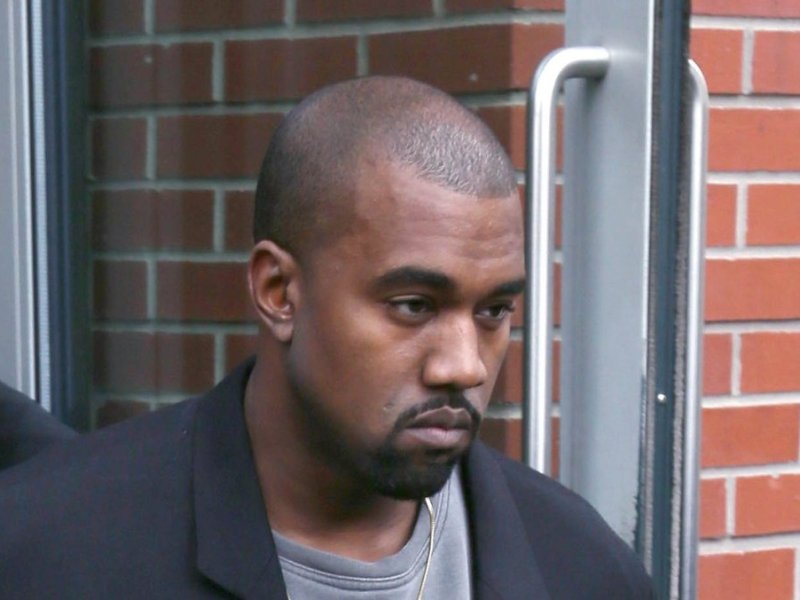 Hat Kanye West eine neue Frau an seiner Seite?. © KGC-146/starmaxinc.com/ImageCollect