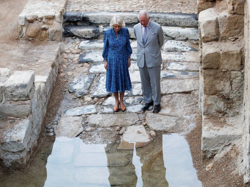 Herzogin Camilla und Prinz Charles am Jordan.. © imago/ZUMA Press