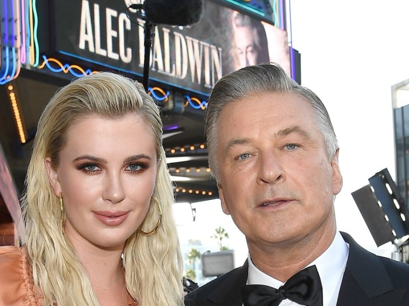 Ireland und Alec Baldwin vor einem gemeinsamen TV-Auftritt im Jahr 2019.. © Kevork Djansezian/Getty Images for Comedy Central