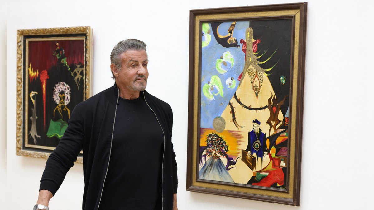 Sylvester Stallone stellt derzeit seine Kunstwerke in Hagen (Nordrhein-Westfalen) aus.. © getty/[EXTRACTED]: Andreas Rentz/Getty Images