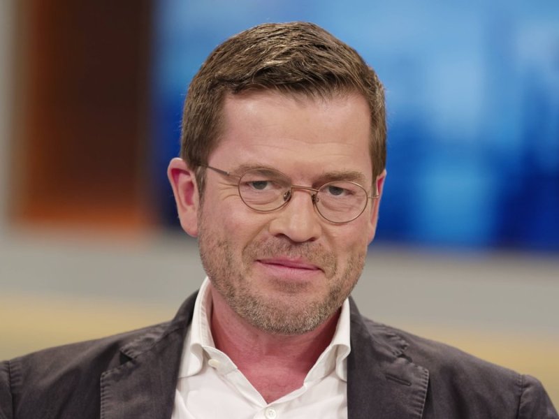 Karl-Theodor zu Guttenberg feiert 50. Geburtstag.. © imago/Jürgen Heinrich