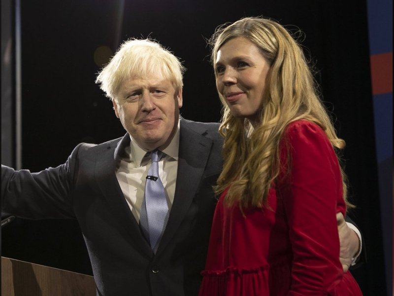 Premierminister Boris Johnson und seine Frau Carrie haben jetzt zwei gemeinsame Kinder.. © imago/UPI Photo