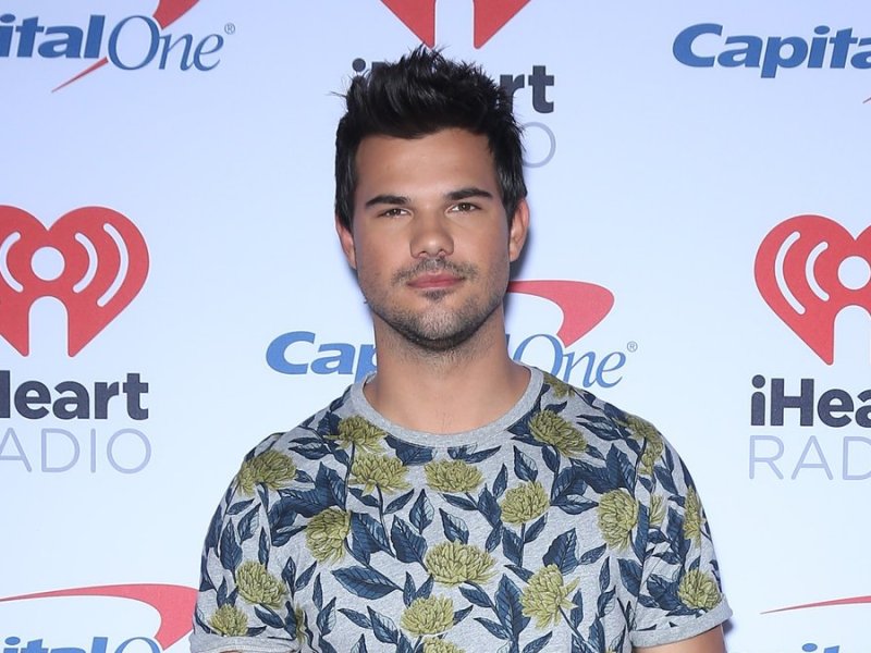 Taylor Lautner hatte Probleme mit seinem plötzlichen Ruhm.. © MJT/AdMedia/ImageCollect