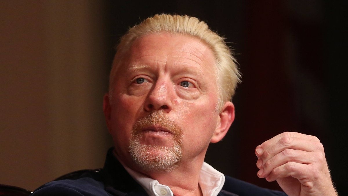 Boris Becker hat eine klare Meinung zum Eklat um Novak Djokovic.. © imago/CHROMORANGE