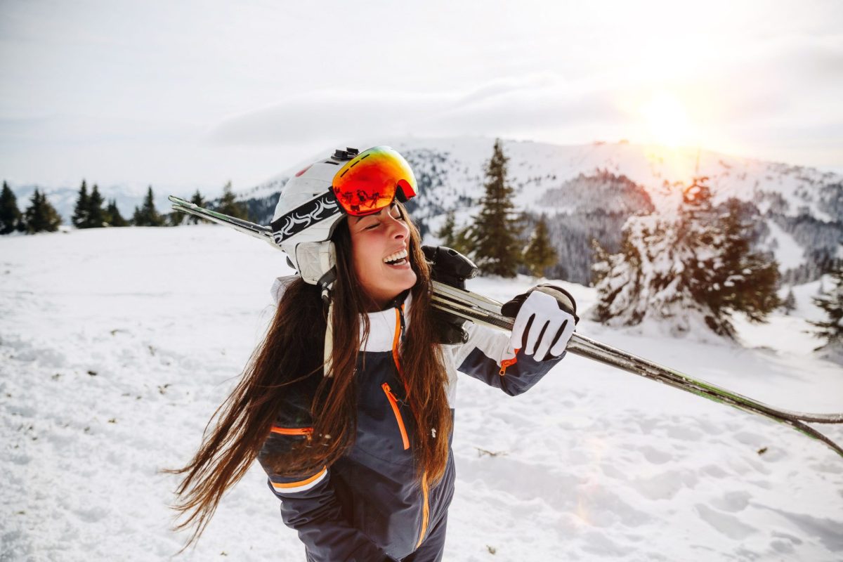 Frau Skifahren