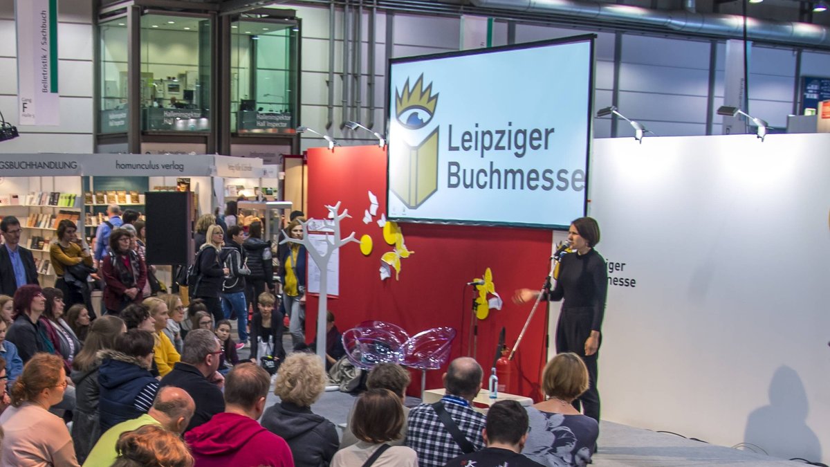 Drei Jahre ist dieses Bild schon alt: Letztens konnte die Leipziger Buchmesse 2019 wie geplant stattfinden.. © imago/Christian Grube