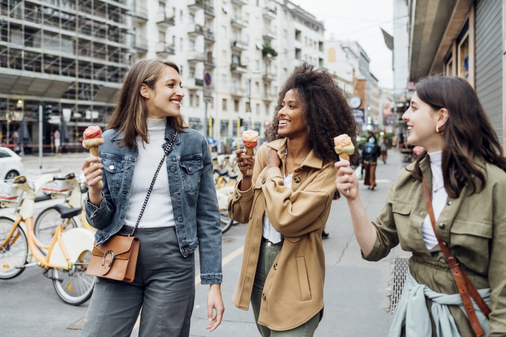 Mailand Reiseziele im Mai Eis Freundinnen