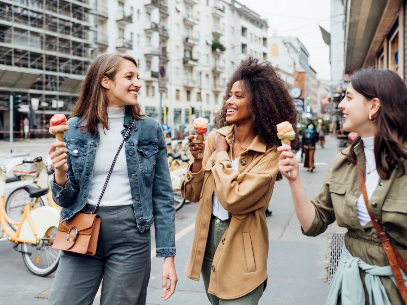 Mailand Reiseziele im Mai Eis Freundinnen