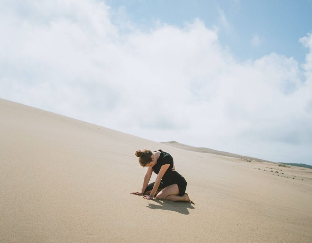 Frau Sand erschöpft