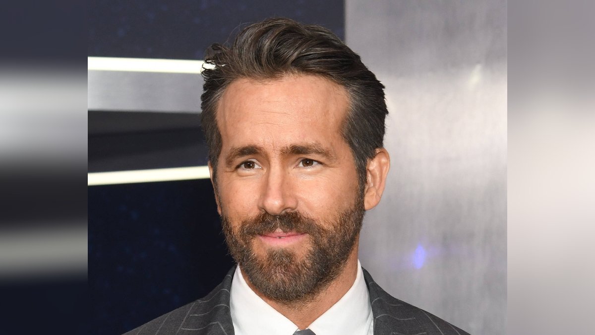 Ryan Reynolds bei der Premiere seines neuen Netflix-Films "The Adam Project".. © imago/MediaPunch