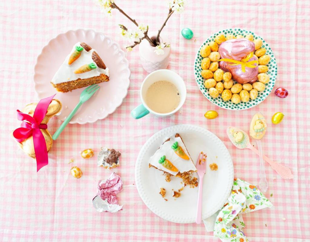 Tisch Ostern Süßigkeiten Kuchen