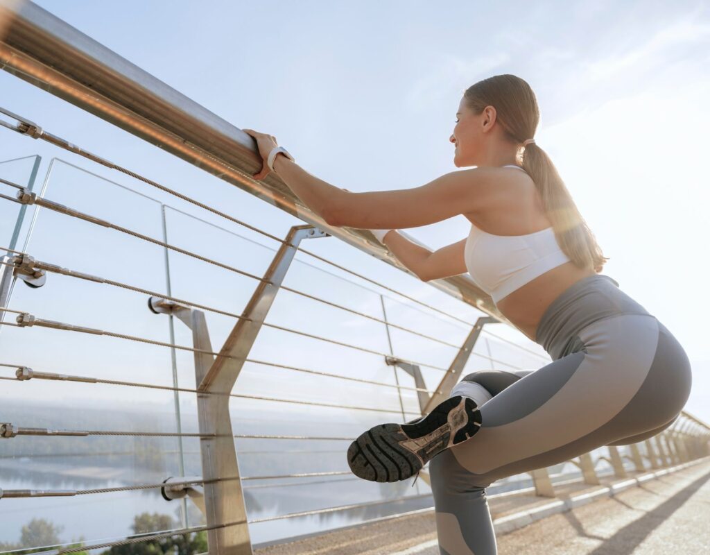 Frau Squat einbeinig