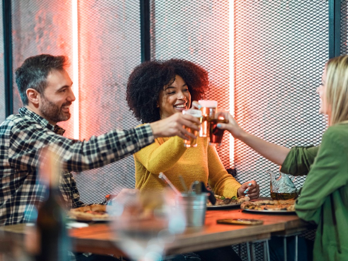 Freunde im Restaurant