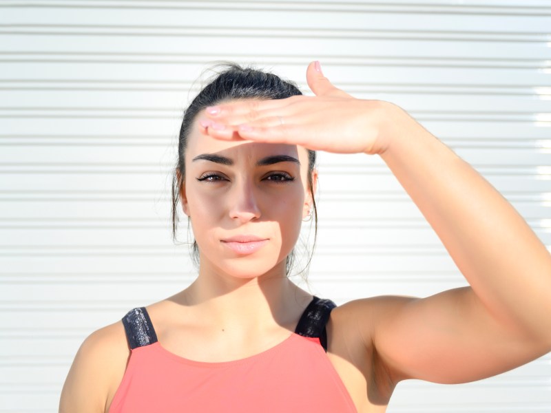 frau sport hand kopf Strong Female Athlete Runner Portrait