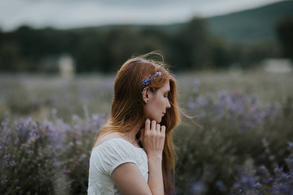 Blumen im Haar