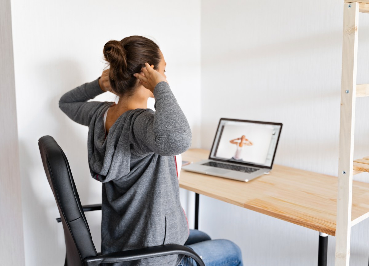 Bauchmuskel Übungen Schreibtisch Büro