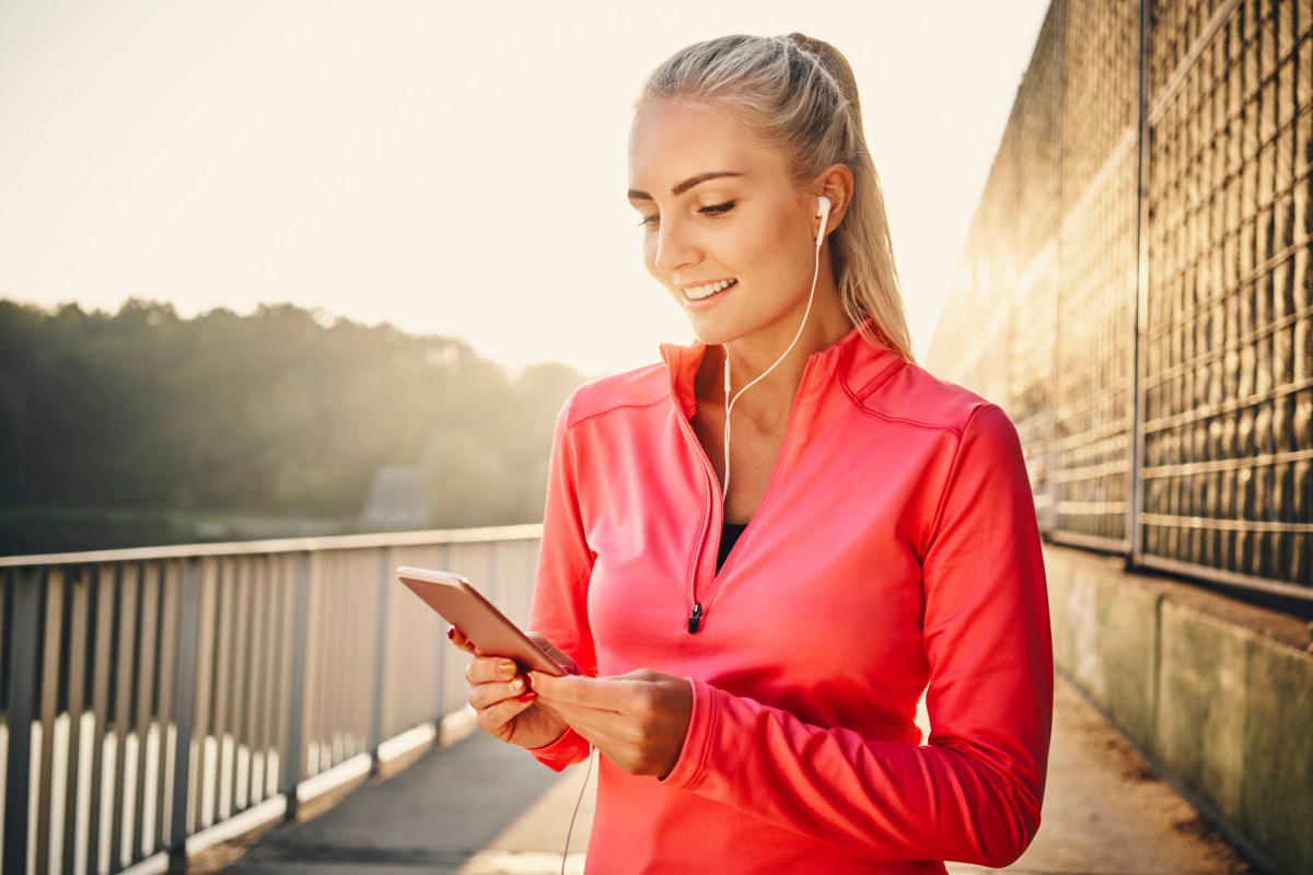 Frau Joggen Smartphone