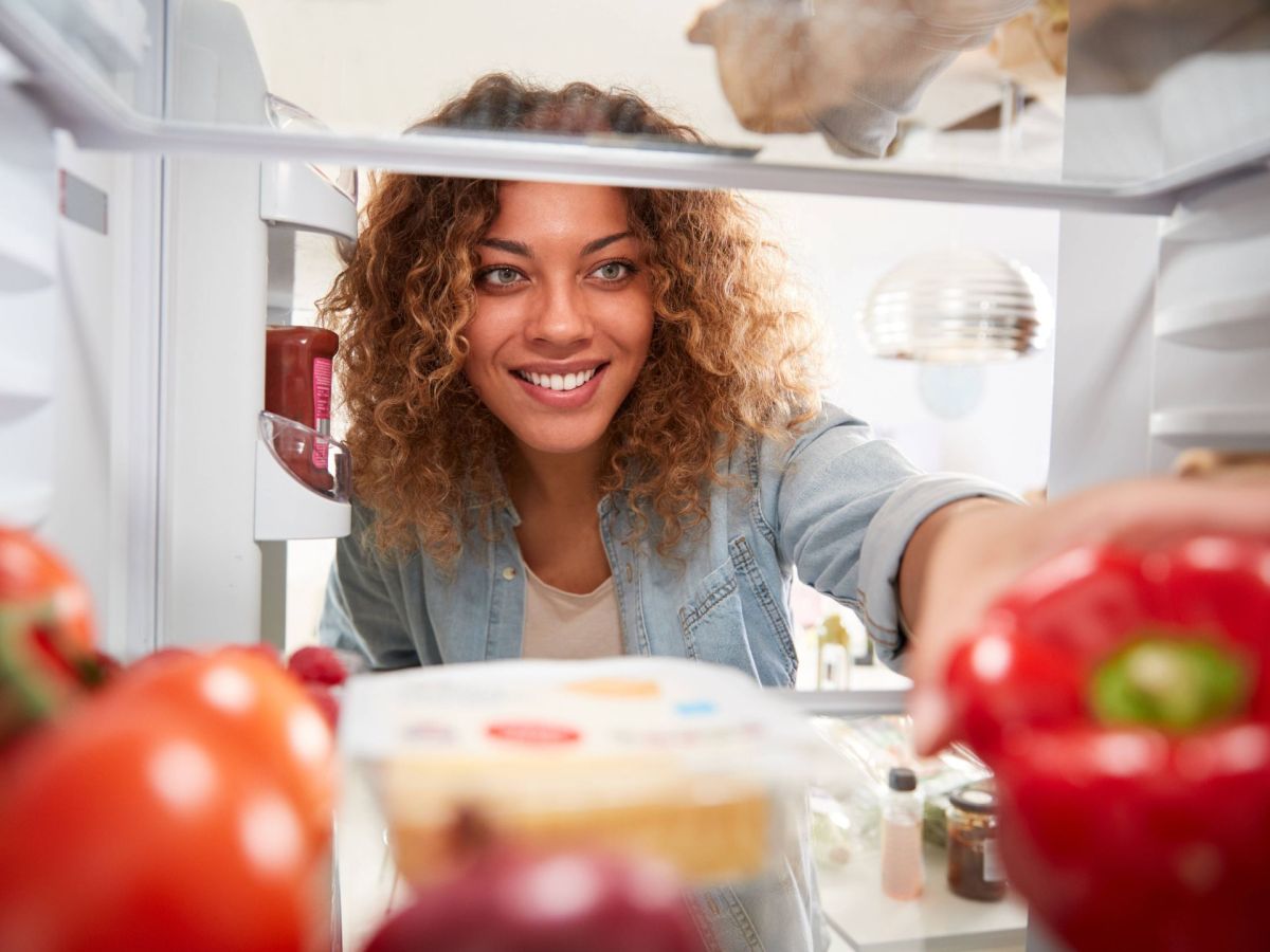 Feuchtigkeit im Kühlschrank: Genialer Trick, der funktioniert