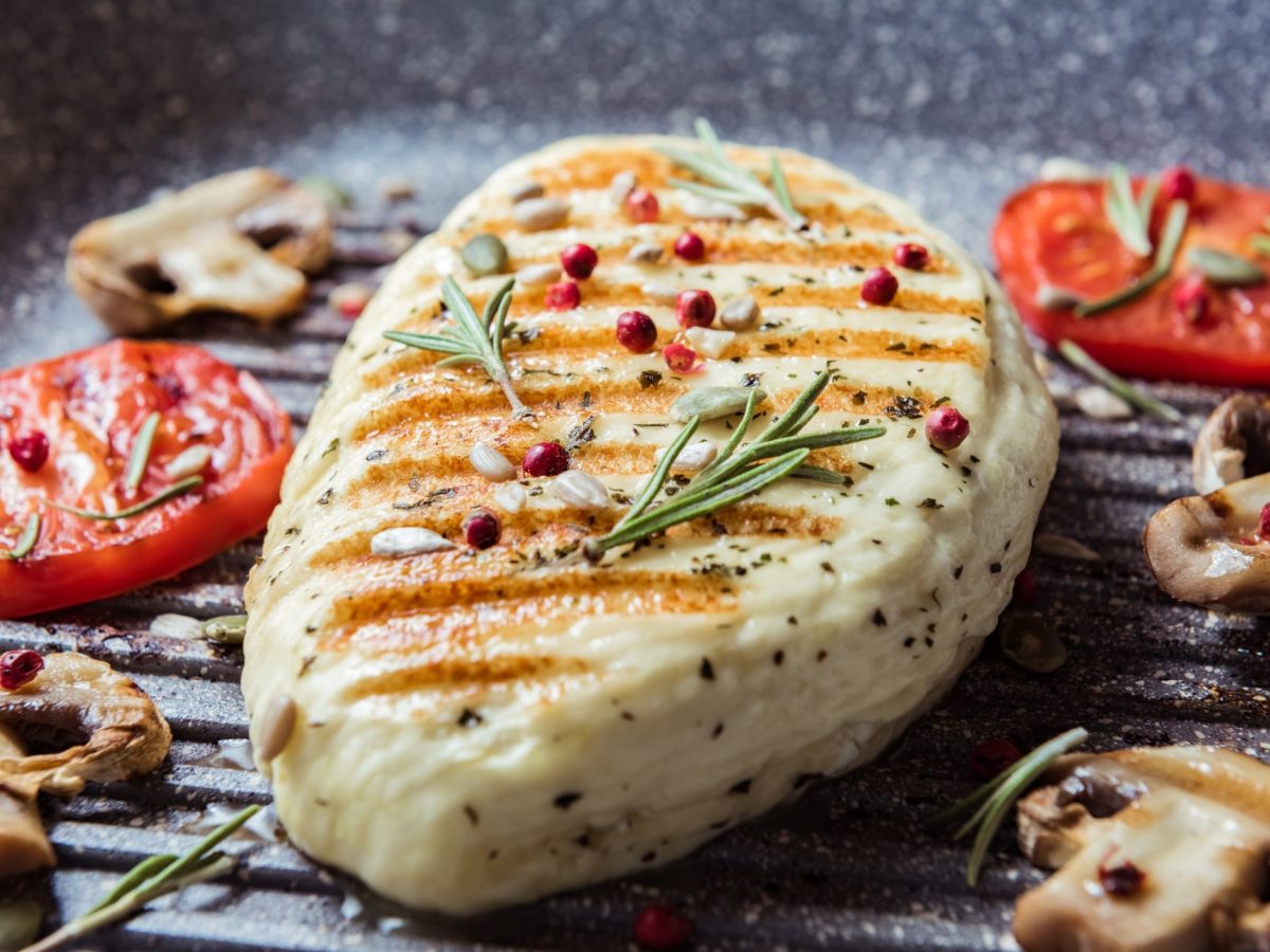 5 Sorten Grillkäse, die du diesen Sommer unbedingt probieren musst