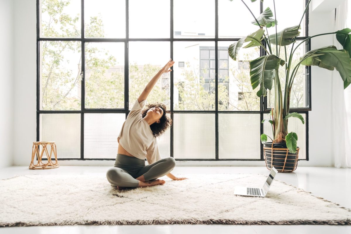 Frau Yoga Stretching