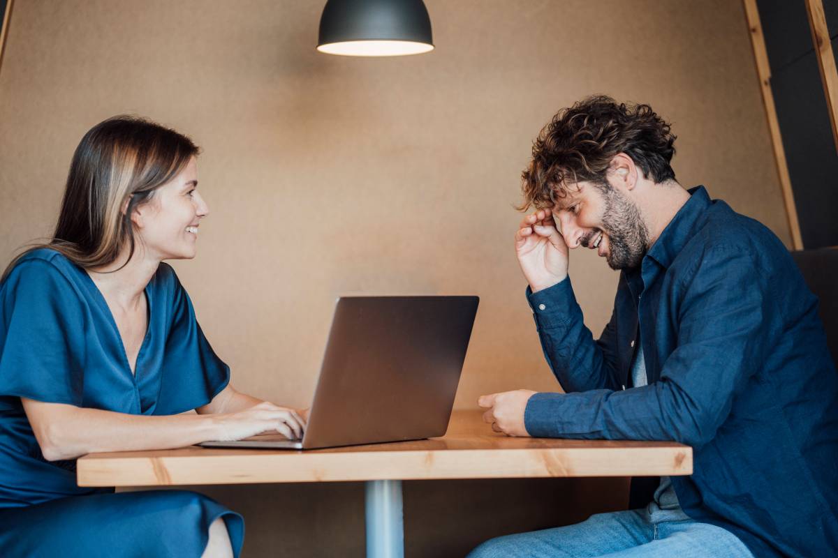 Frau Sprache Büro Kollege